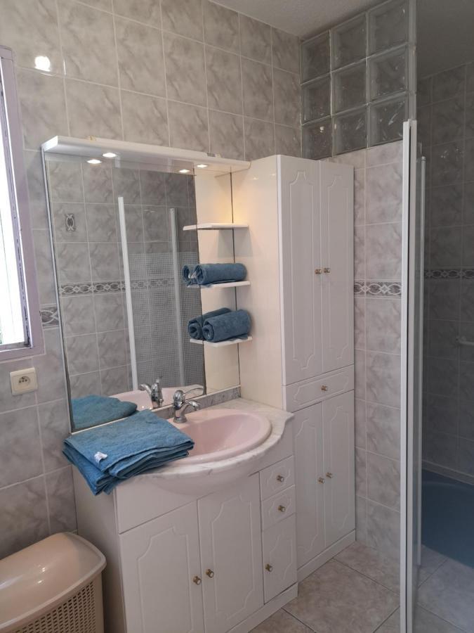 Appartement avec extérieur et parking gratuit Perpignano Esterno foto