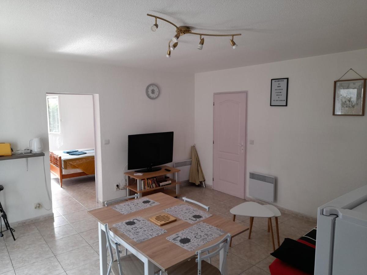 Appartement avec extérieur et parking gratuit Perpignano Esterno foto